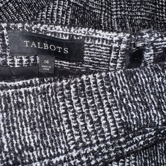 EUC Talbots Wool Blend Plaid Tweed Grey Black Pencil Skirt Size 14 - Picture 4 of 7